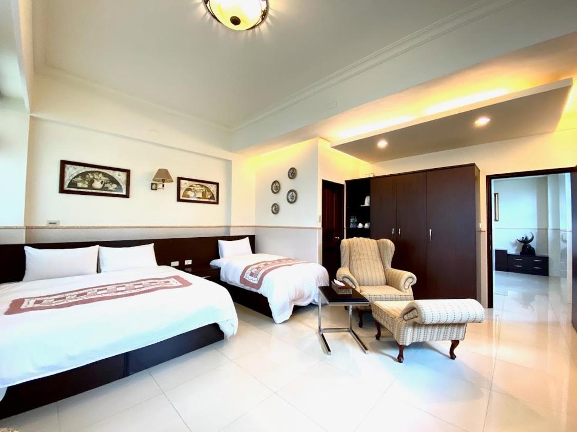 Ho Feng Private Hotel 電梯自助民宿 Ji'an Exterior photo
