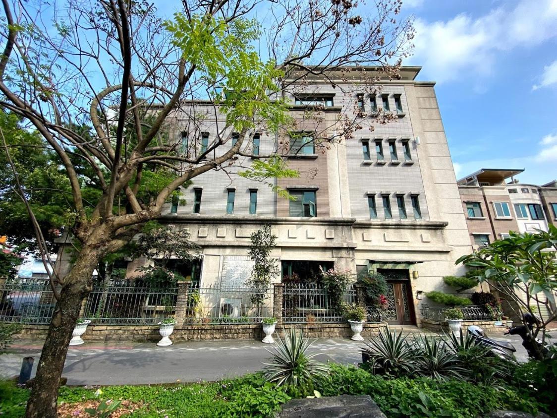 Ho Feng Private Hotel 電梯自助民宿 Ji'an Exterior photo